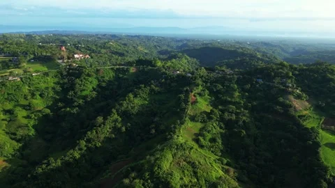 Slow wide angle shot of overall Batulao views and space and the mountains 動画素材 331074312