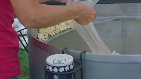 Slowmo Popcorn 스톡 동영상 132459035