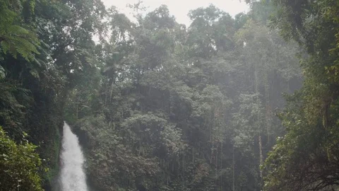Slowmotion 120fps  waterfall in bali - closeup - UHD 4K 스톡 동영상 115716639