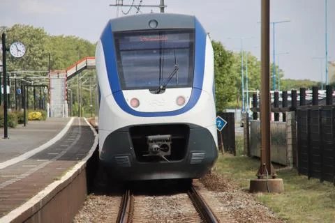 SLT local sprinter commuter train leaving from Zoetermeer Oost railway statio Foto stock