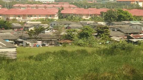 Slum and the Rich Vidéo 8985169