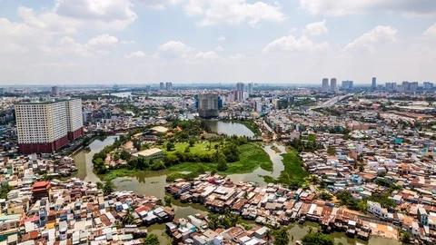 Slums within Ho Chi Minh City, Vietnam time lapse 動画素材 116878960
