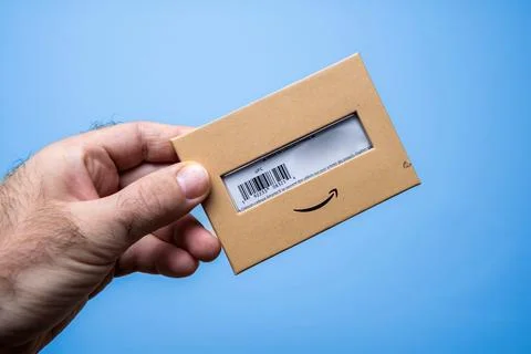 Small Amazon Box with Barcode Window Foto stock