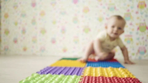 Small baby crawling Stock Footage 76605423