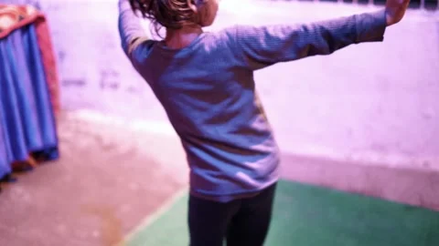 Small baby Kid Dancing In a function During Night 스톡 동영상 138597388