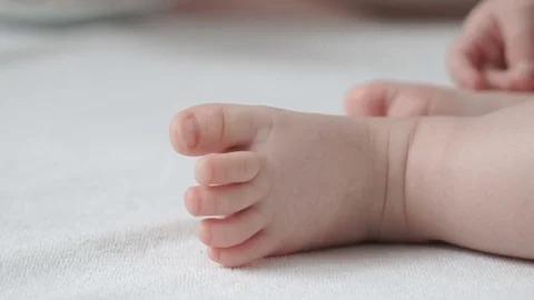 Small baby legs Stock Footage 77193933