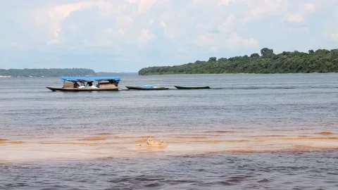 Small Boat Pulling two other smaller Boats Video stock 222993209