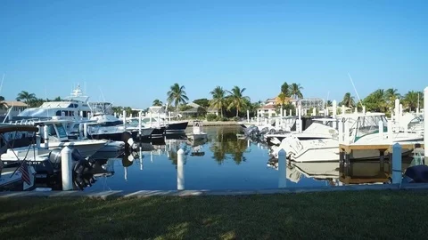 SMALL BOAT_DOCKING AT FLORIDA MARINA Stock Footage 72563568