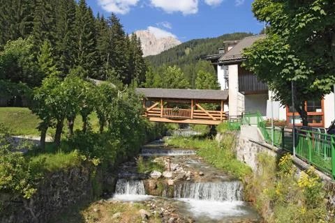 Small bridge in Canazei Stock-Fotos
