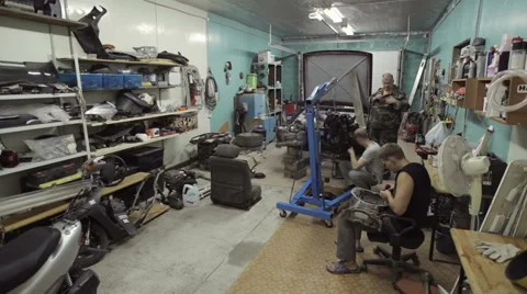 Small car workshop at work Video stock 68012342