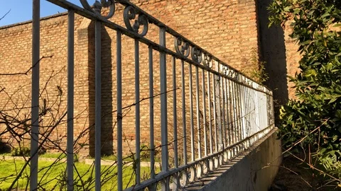 Small Cementery of the abandoned asylum of the sisters of the poor located in Vidéo 92881489