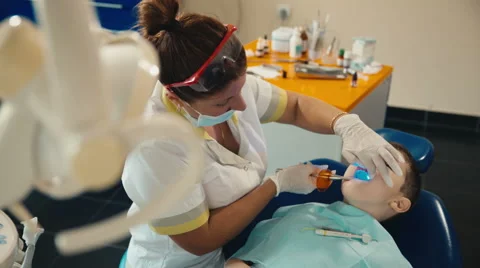 Small child's visit to the dentist Stock-Footage 54682295