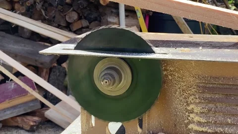 Small compact circular saw spins idle to stop Vídeo Stock 243939327