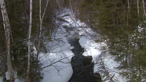 Small creek winter Video stock 304004975