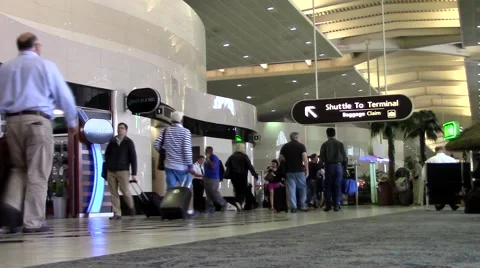 Small crowd walking normal speed Stock Footage 47879399