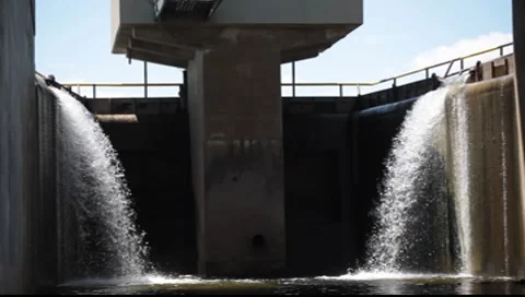 Small dam Stock-Footage 8554395