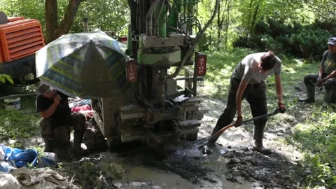 Small drilling rig   drilling water well for the country house. Stockbeeldmateriaal 219260286