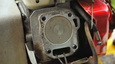 Small Engine Piston Moving Video stock 64110300