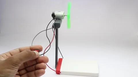 Small fan made using simple electronics in running condition Video stock 251651833