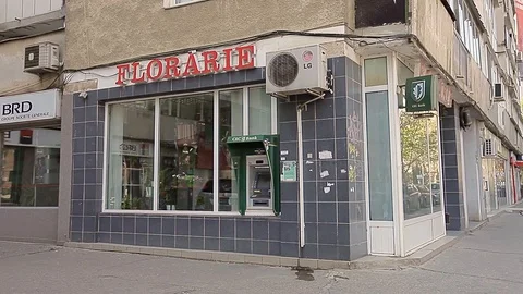 Small Flower Shop Closed Because Of Corona Virus Pandemic Quarantine Stock Footage 128284427