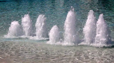 Small fountain Vídeos de archivo 50503537