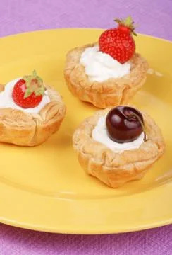 Small fruit tarts Foto stock