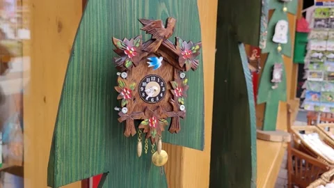 Small German cuckoo clock, 4K Stock Footage 159726919