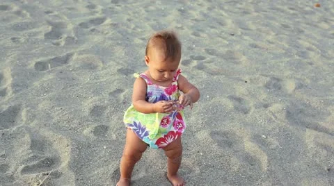 Small girl Stock Footage