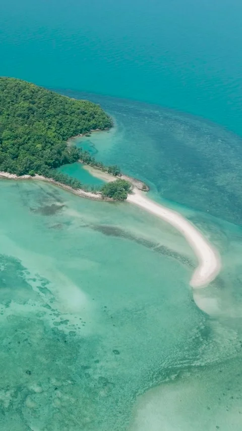 Small green island with clear blue waters and white sand. Ko Tae Nai. Ko Pha Stock Footage 301487642