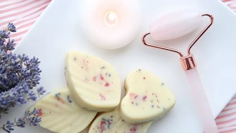 Small heart and leaf shape bath truffles. Stock-Footage 171278663