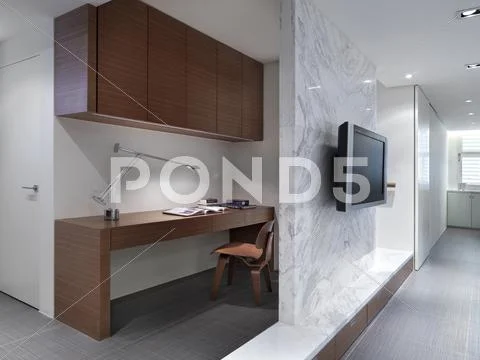 Small home office in modern home Stock-Fotos