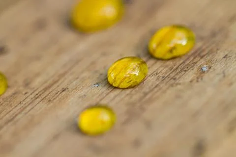 Small Honey drops Stock-Fotos