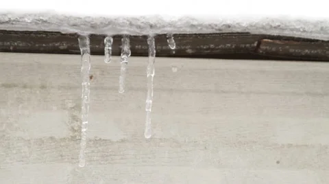 Small Icicles Stock-Footage 999247