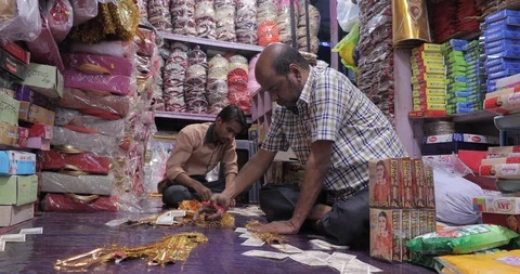 Small Indian Shop Video stock 111760910
