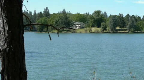 Small Lake1 動画素材 9367666