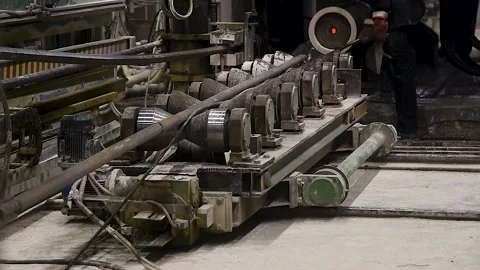 Small metallurgy. Production of high-temperature pipes 動画素材 223690194