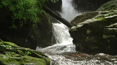 Small Mountain Waterfall 02 Stockbeeldmateriaal 25504915