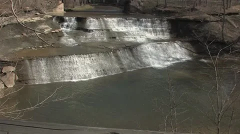 Small Ohio waterfall Vídeo Stock 40431384