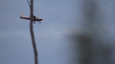 Small Plane Landing Slow Motion 240FPS 動画素材 167191273