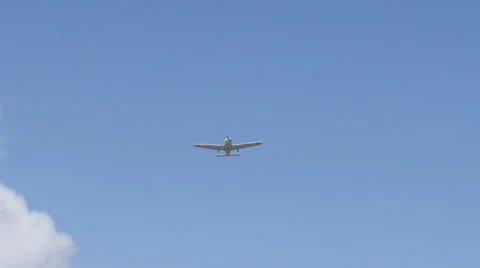 Small-plane-single-engine-flies-overhead Video stock 37671618