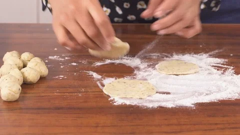 Small Poori Shaped by Hand Pressing 動画素材 82842898