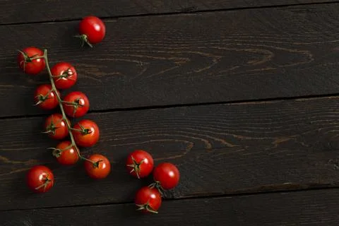 Small red cherry tomatoes. Fotos de archivo