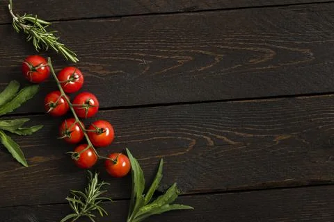 Small red cherry tomatoes. Fotos de archivo