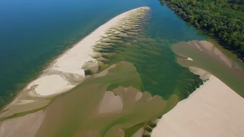 Small river island Video stock 92754940