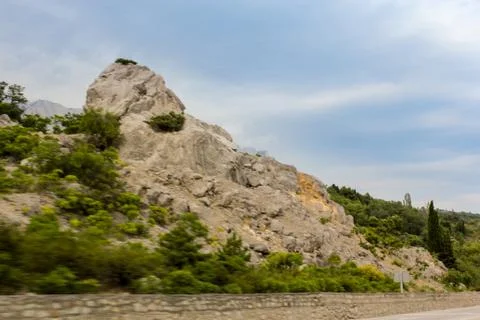 A small rock by the road. Foto stock