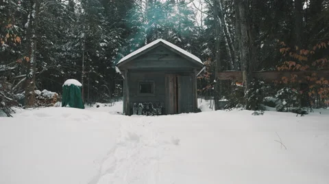 Small Rustic Cabin in the Winter. Stock Footage 59786299