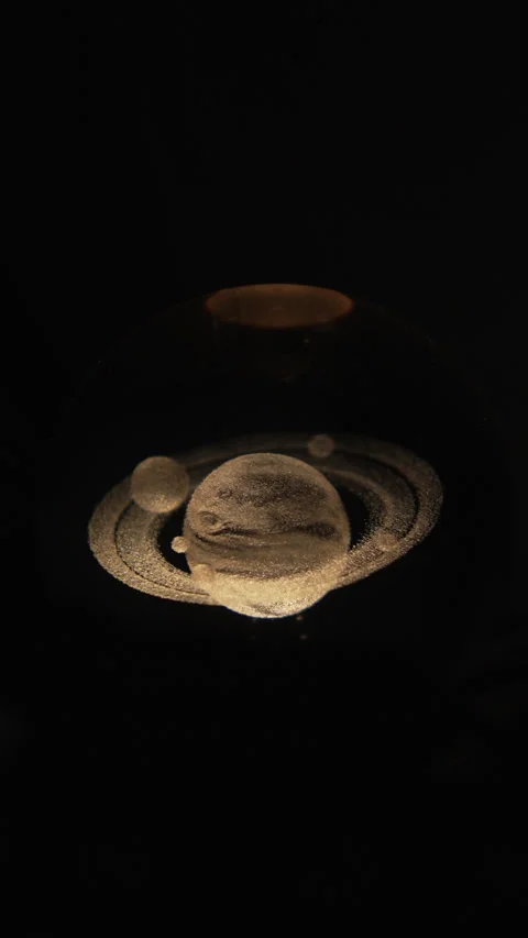 Small Saturn Lamp in the Shape of a Globe on a Stand 스톡 동영상 316609111