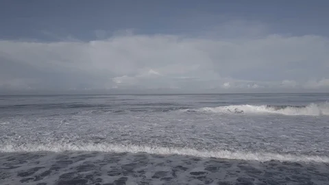 SMALL SHORE WAVES|AERIAL|PULL OUT|EXT|MEDIUM|DAY|2398fps|4K Stock Footage 105255494