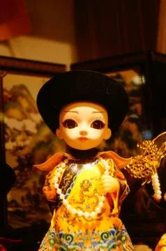 The small silk artifact is lifelike, each selling price RMB 130 yuan Stock Photos