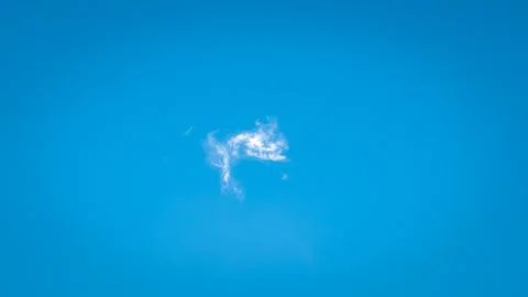 Small single Fluffy Clouds Blue Sky Single White Cloud Blue 스톡 사진